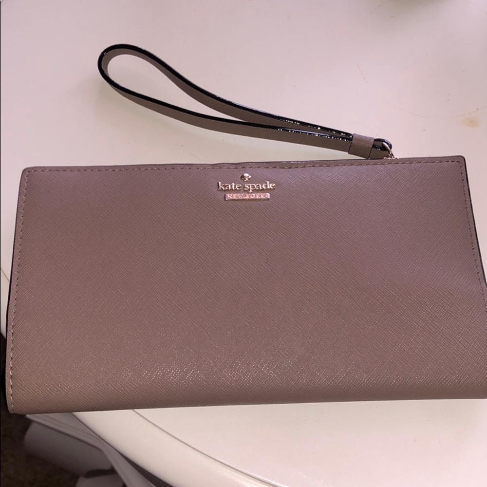 KATE SPADE WALLET WRISTLET
